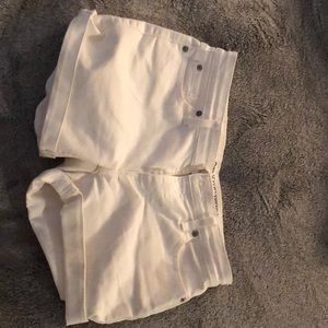 white boyfriend jean shorts